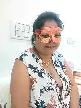Snapshot of BBW_HOT_COUPLE chatting on 12.21.24 BBW HOT COUPLE online show from 12.21.24