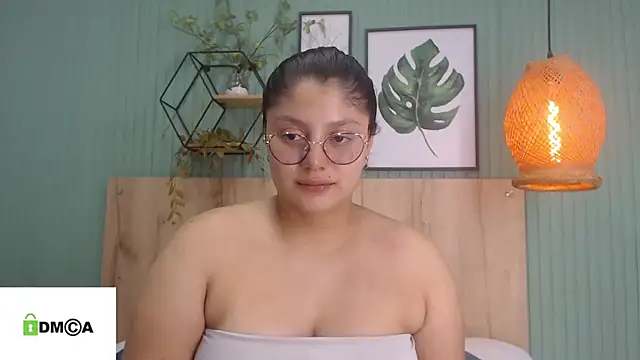 Snapshot of george_jonnes chatting on 02.08.25 george jonnes online show from 02.08.25