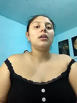 Snapshot of george_jonnes chatting on 02.19.25 george jonnes online show from 02.19.25