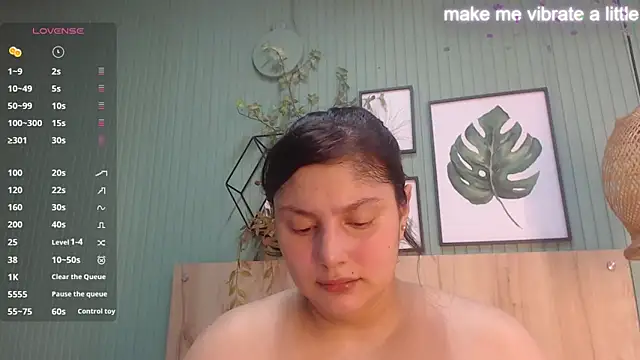Snapshot of george_jonnes chatting on 10.01.25 george jonnes online show from 10.01.25