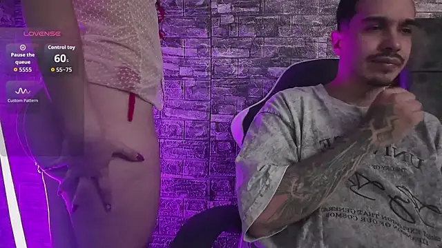 HotCouple 697 online show from 11.10.25