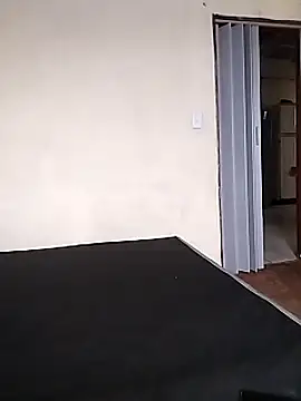 Snapshot of Nomawethu2002 chatting on 01.05.25 Nomawethu2002 online show from 01.05.25