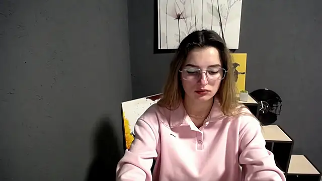 lady olivia  online show from 11.20.25