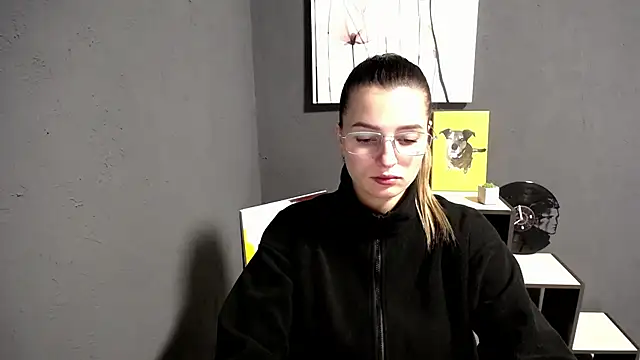 lady olivia  online show from 12.02.25