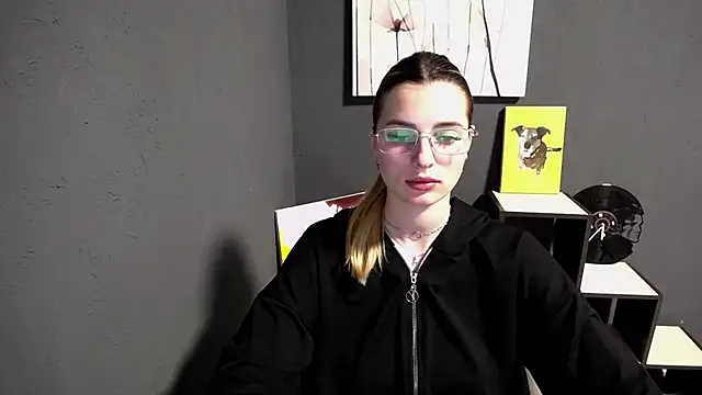 lady olivia  online show from 05.15.26