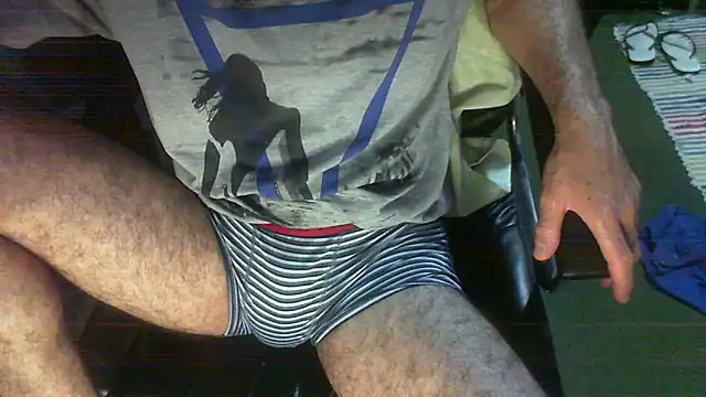 Snapshot of Carte1921 chatting on 10.07.25 Carte1921 online show from 10.07.25