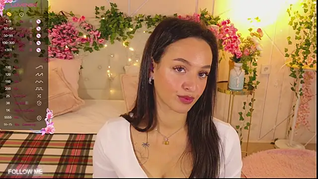 Lolly Neal online show from 10.15.25