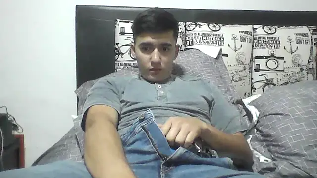 Snapshot of Estebitan_vm chatting on 04.18.26 Estebitan vm online show from 04.18.26