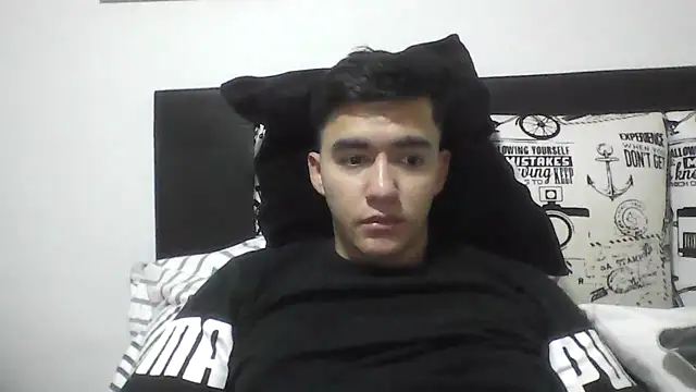 Snapshot of Estebitan_vm chatting on 04.29.26 Estebitan vm online show from 04.29.26