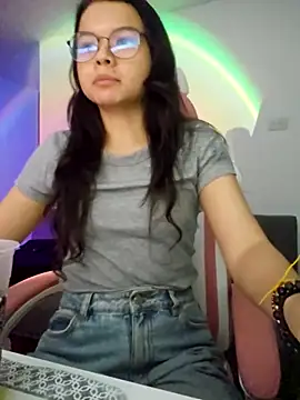 azumiichan online show from 10.08.25