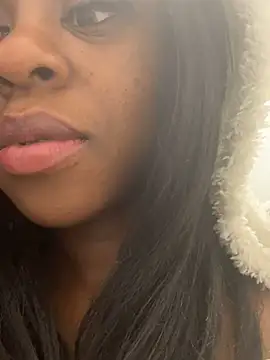 Snapshot of CamGirlLeanna chatting on 01.25.25 CamGirlLeanna online show from 01.25.25