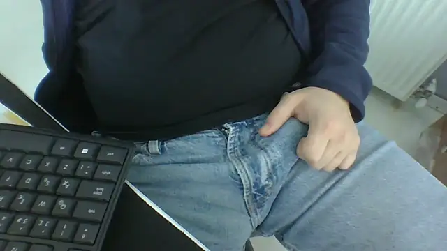 Snapshot of Koraymoray15 chatting on 03.27.26 Koraymoray15 online show from 03.27.26
