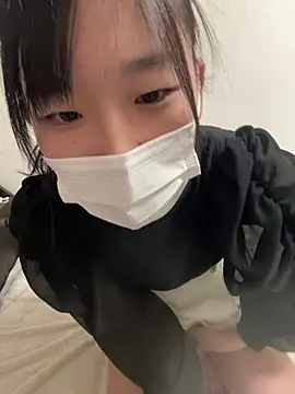 Snapshot of -Rinka- chatting on 03.20.25 -Rinka- online show from 03.20.25