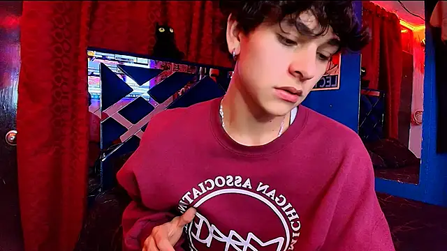 Luke Howland online show from 12.05.25