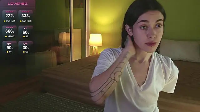 Snapshot of sadetuiningaa chatting on 09.20.25 sadetuiningaa online show from 09.20.25