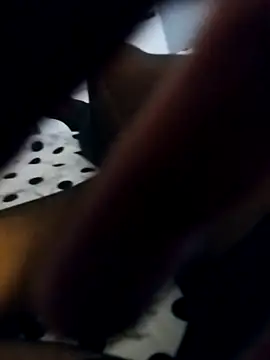 Snapshot of McdyllanXX chatting on 10.16.25 McdyllanXX online show from 10.16.25