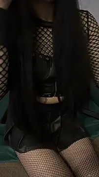 Snapshot of palorid chatting on 12.21.25 palorid online show from 12.21.25