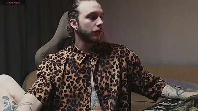 pleasure8869 online show from 12.26.24