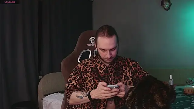 pleasure8869 online show from 12.30.24