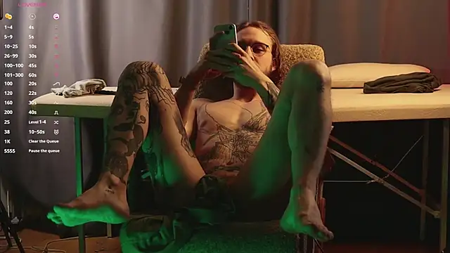 pleasure8869 online show from 02.17.25