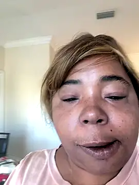 JCCaramelbarbie1 online show from 12.22.25