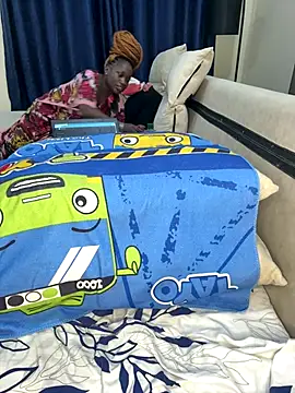 Snapshot of Doublefreaks chatting on 09.11.25 Doublefreaks online show from 09.11.25