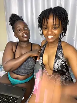 Snapshot of Doublefreaks chatting on 10.30.25 Doublefreaks online show from 10.30.25