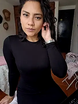 Snapshot of Thaliacooper_ chatting on 12.13.24 Thaliacooper  online show from 12.13.24