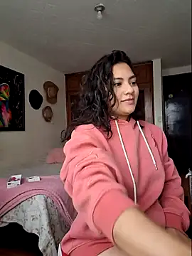 Snapshot of Thaliacooper_ chatting on 12.21.24 Thaliacooper  online show from 12.21.24
