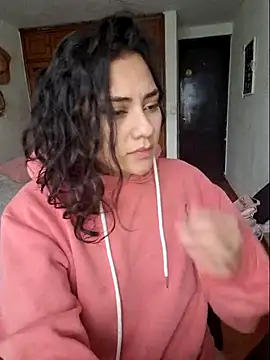 Snapshot of Thaliacooper_ chatting on 12.24.24 Thaliacooper  online show from 12.24.24