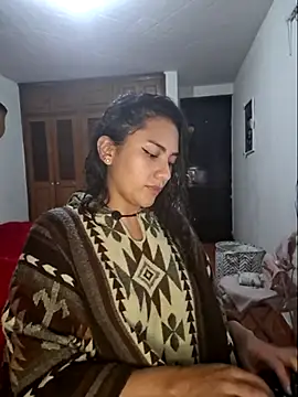 Snapshot of Thaliacooper_ chatting on 12.29.24 Thaliacooper  online show from 12.29.24