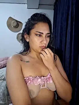 Snapshot of Thaliacooper_ chatting on 01.18.25 Thaliacooper  online show from 01.18.25