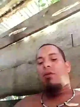 Snapshot of LemonyArcus chatting on 12.04.25 LemonyArcus online show from 12.04.25