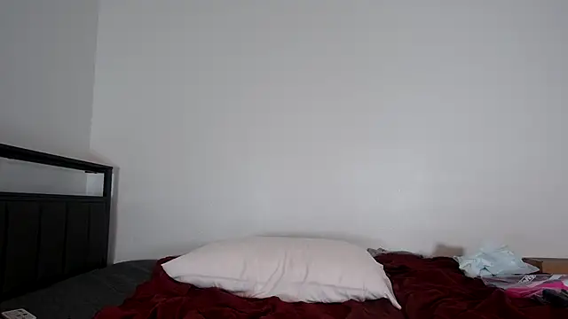 QueenLolaX online show from 02.19.26