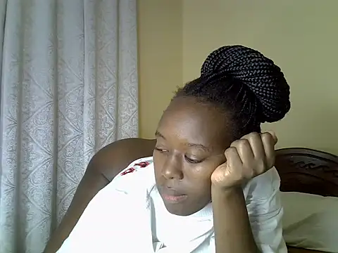 Oliviia  online show from 01.07.25