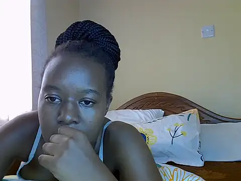 Oliviia  online show from 01.11.25