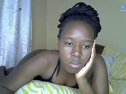 Oliviia  online show from 01.11.25