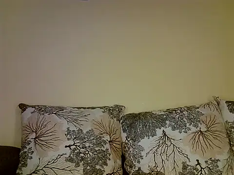 Oliviia  online show from 01.21.25