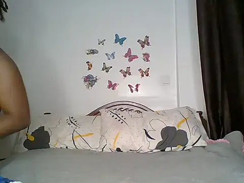 Oliviia  online show from 09.08.25