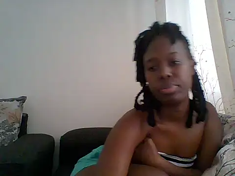 Oliviia  online show from 09.09.25