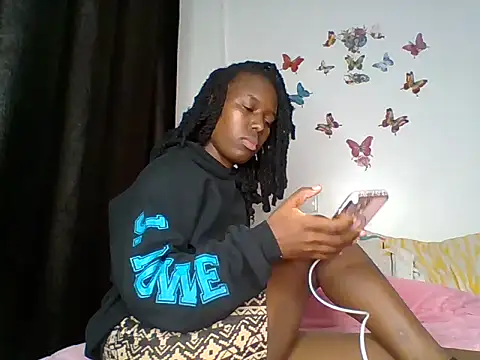 Oliviia  online show from 10.03.25