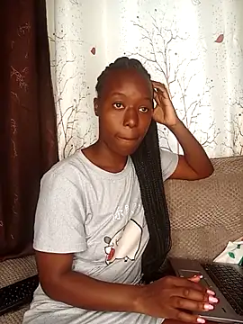 Oliviia  online show from 10.26.25