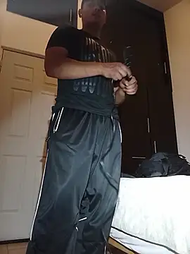 Snapshot of Zordomud0 chatting on 02.18.26 Zordomud0 online show from 02.18.26