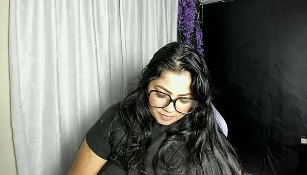 Snapshot of AvrilRizoX chatting on 05.01.26 AvrilRizoX online show from 05.01.26
