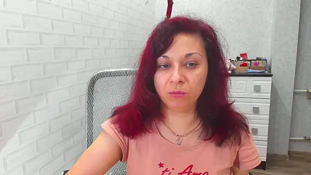 TeasyLana online show from 01.09.25