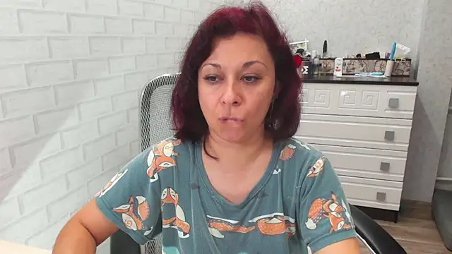 TeasyLana online show from 11.17.25