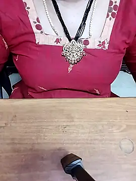 Snapshot of Aishu-tamil09 chatting on 01.12.26 Aishu-tamil09 online show from 01.12.26