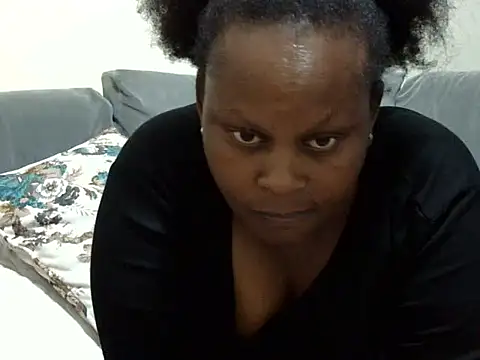 Snapshot of Pretty_lilly02 chatting on 06.26.26 Pretty lilly02 online show from 06.26.26