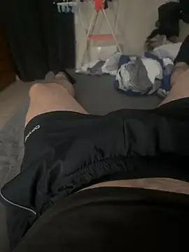 Snapshot of drirondick chatting on 04.18.26 drirondick online show from 04.18.26