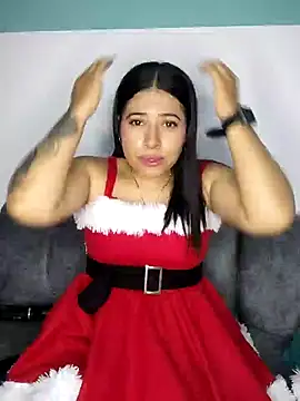 Snapshot of caro_sweett chatting on 12.24.24 caro sweett online show from 12.24.24